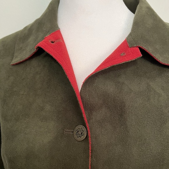 Alfred Dunner Dark Olive Green and Red Faux Suede Shacket Jacket Women's 10 - Picture 2 of 6